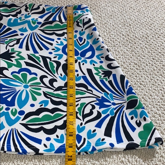 Carla Mink Pull On Skirt Size Medium Modern Floral Abstract - Picture 5 of 8